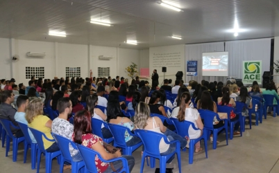 Fred Rocha ministra palestra “O Super Atendimento” em Chapadão do Sul